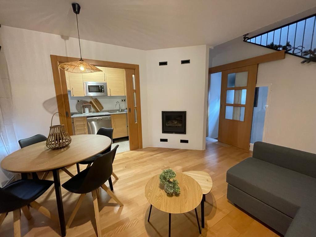 Apartamento La Anaza Villanúa Esterno foto
