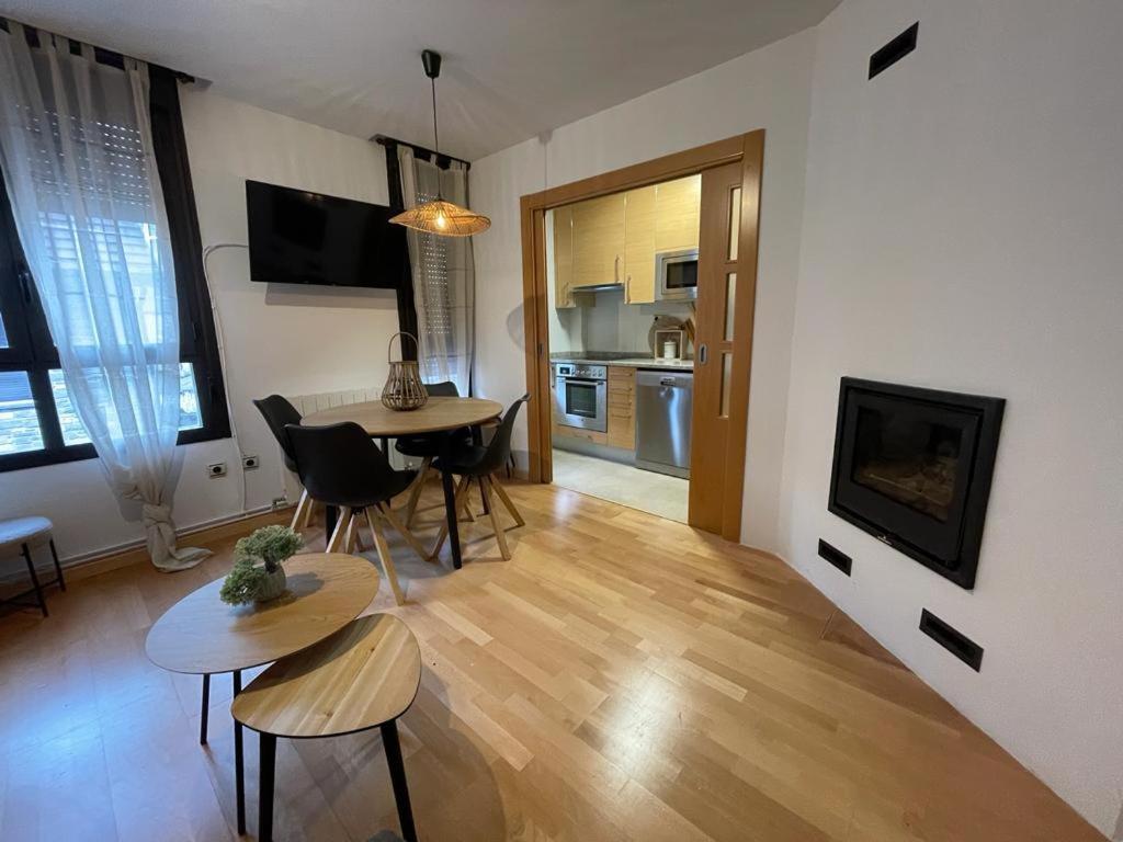 Apartamento La Anaza Villanúa Esterno foto